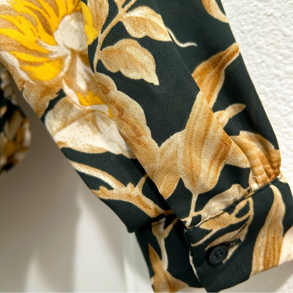 H&M Floral Tropical Button Down Blouse Size:4 - Picture 4 of 7